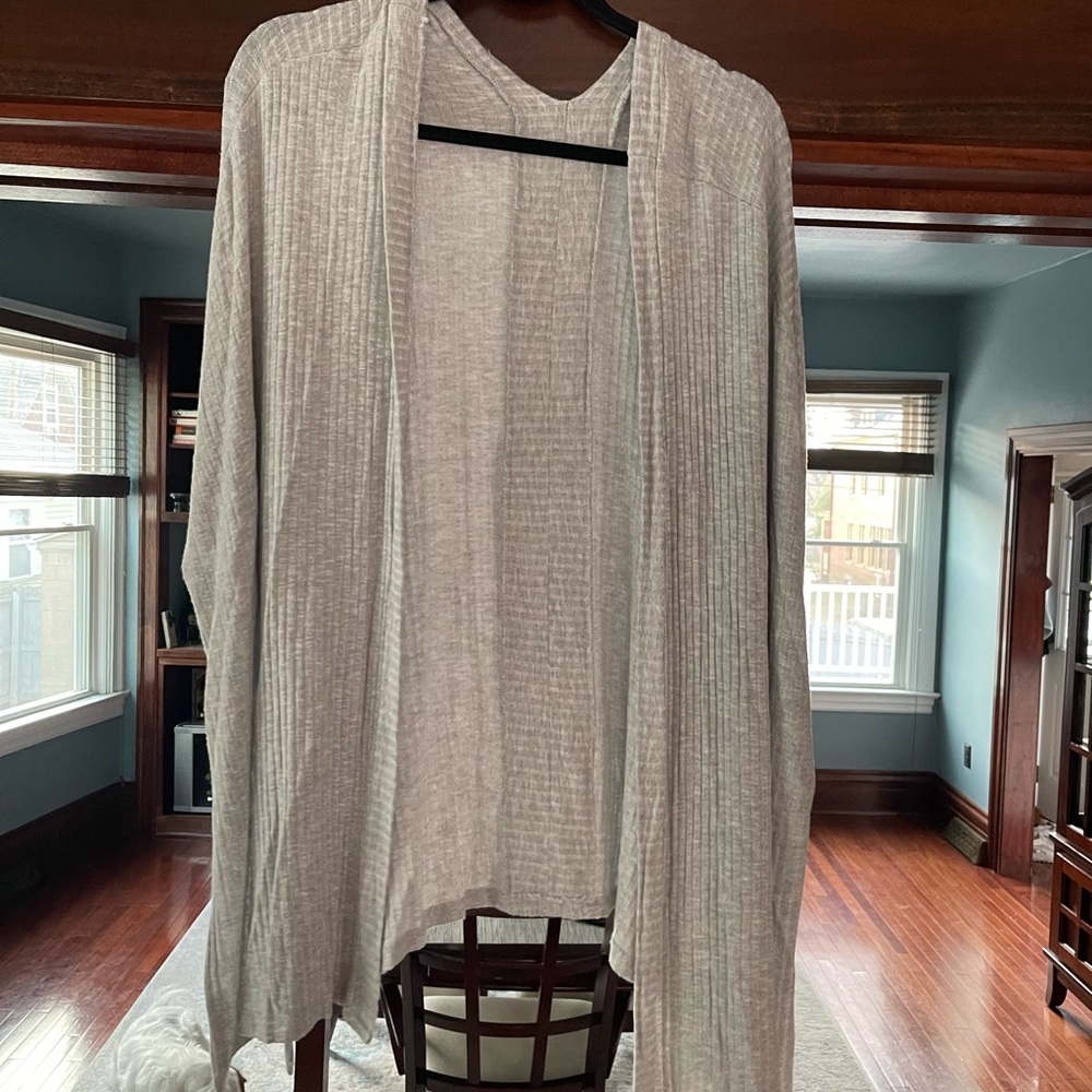 Short sleeve tunic cardigan - used but good condition